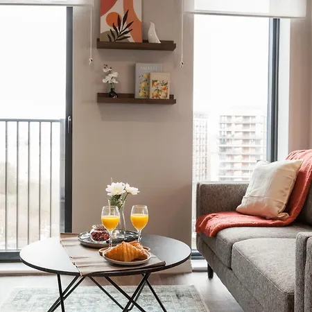 Apartment 2 Bed Flats Near Station & Centre - Sleeps 6 Leeds (West Yorkshire)